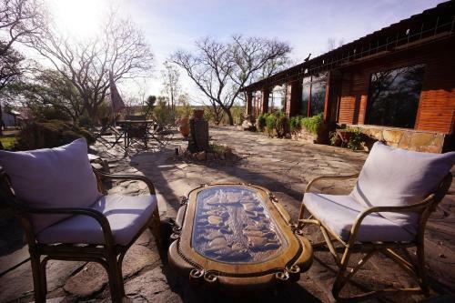 Eagle Rock Guest-farm And Business Lodge