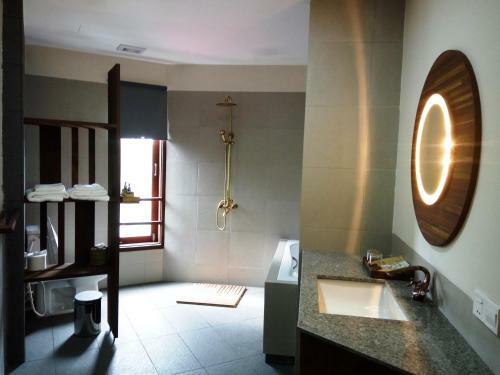 360 Kalaw Hotel