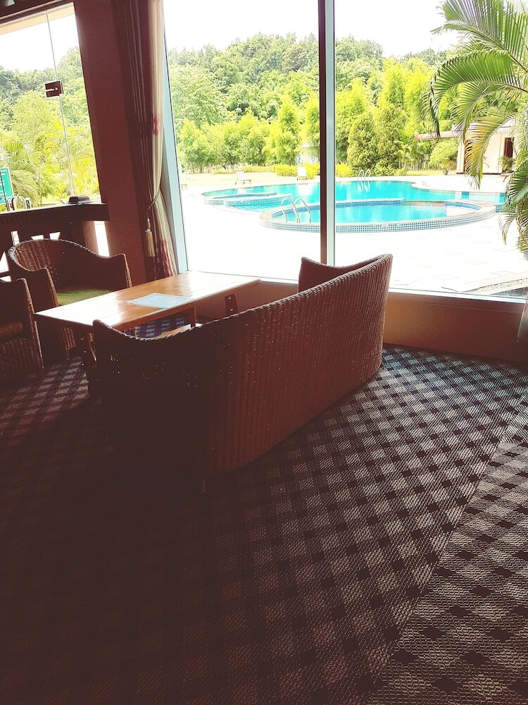 Oattara Thiri Hotel