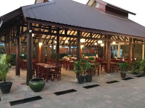 Shwe Mi Hotel