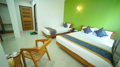Present Hotel