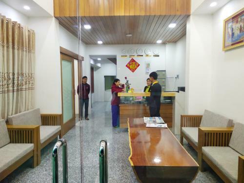 Present Hotel