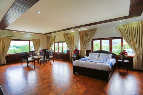 Posada Shwe Pyi 115 Miles