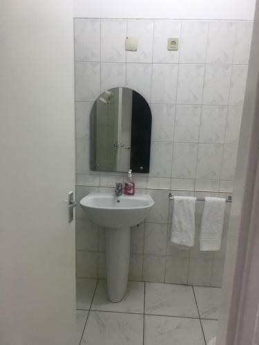 Kk.allience Apartamentos, Lda