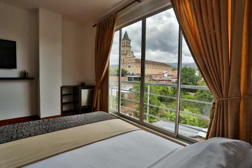 Hotel Casa Blanca Garz�n