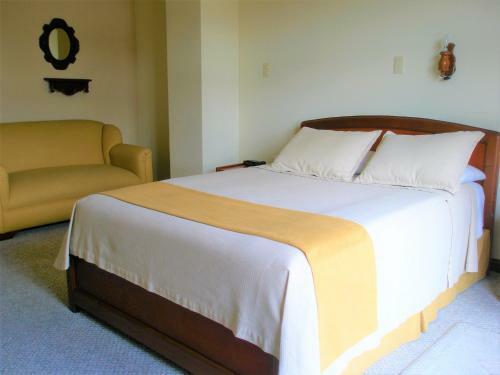 Hotel Dinastia Real