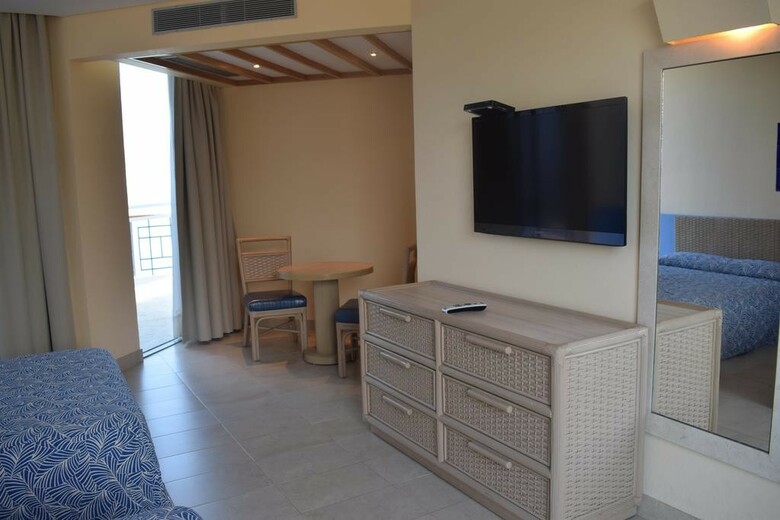 Hotel Zuana Beach Resort