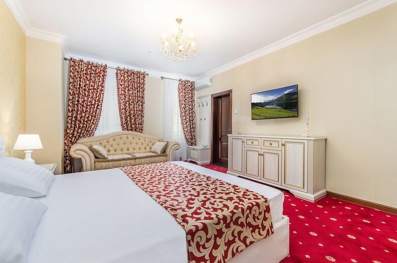 Park Lane Hotel