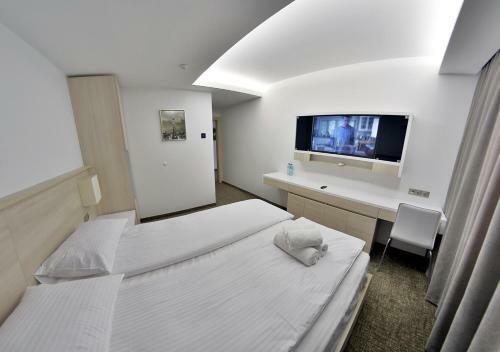 Apartment Oneclickrent_05 - Smart House