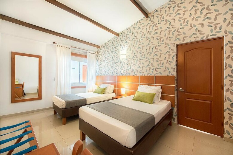 Optimum Hotel
