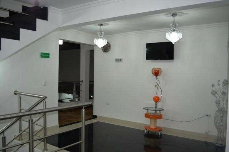 Confort Plaza Hotel