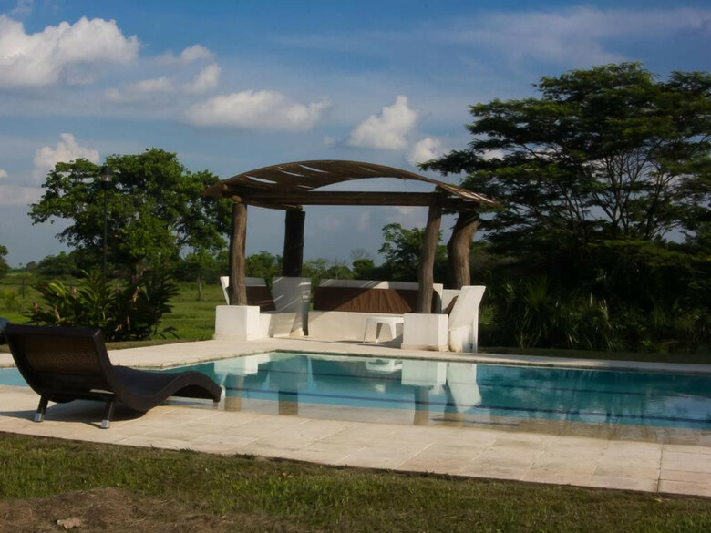Hotel Cinaruco Caney