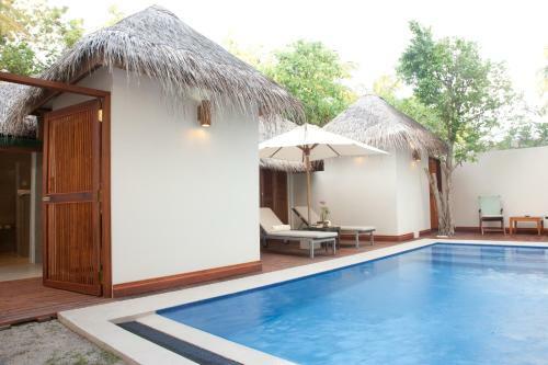 Hotel Vakarufalhi Maldives
