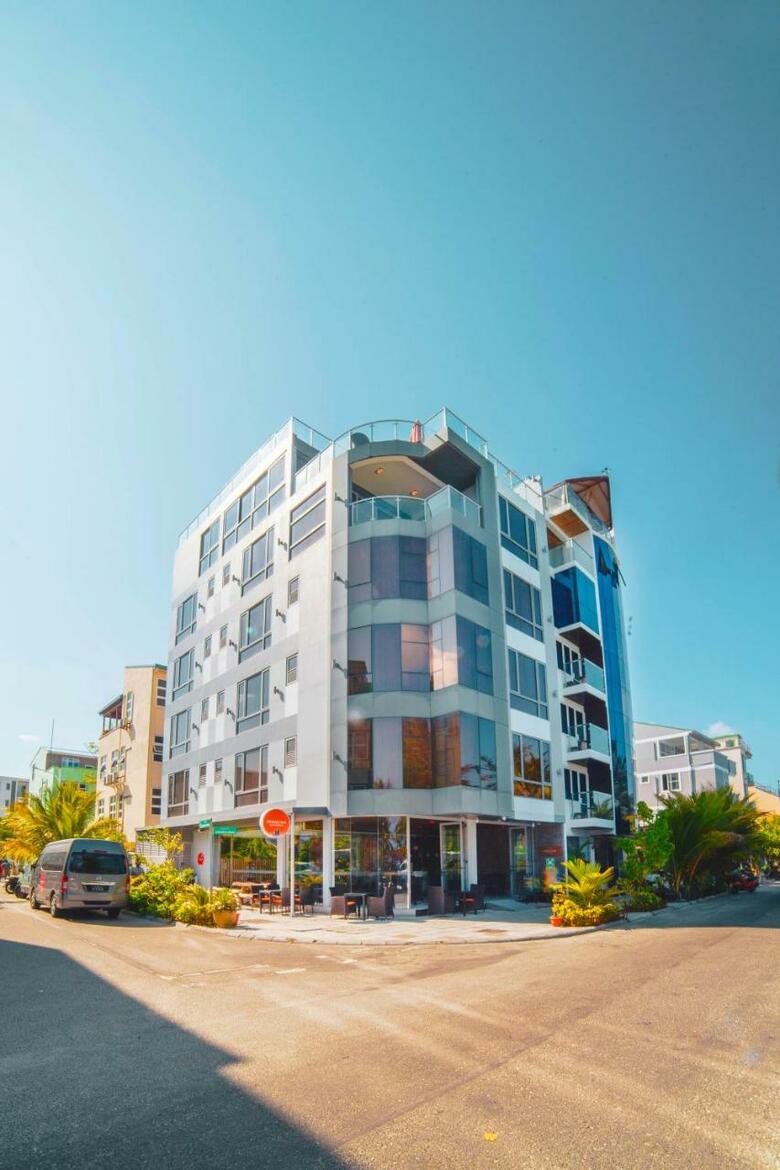 Hotel Paralian Hulhumale'