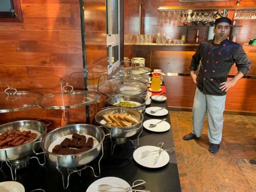 Hostal Rivethi Beach Hotel
