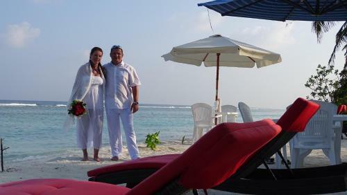 Hostal Rivethi Beach Hotel