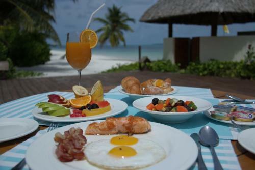 Hotel Canareef Resort Maldives