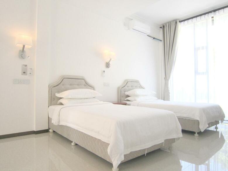 Hostal Nazaki Residences