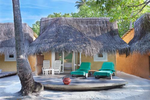 Hotel Kuredu Island Resort & Spa