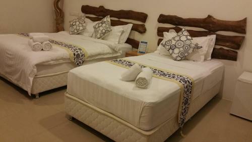 Hostal Ras Village