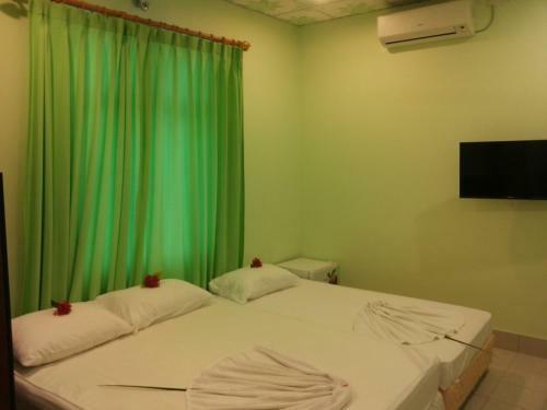 Hostal Ras Beach Inn