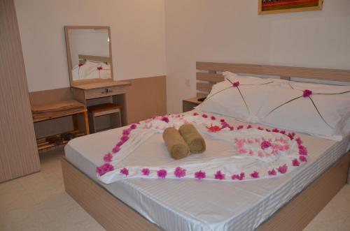 Hostal Equity Beach Holiday Bungalow