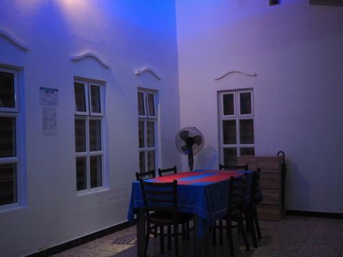 Hostal Equator Homestay