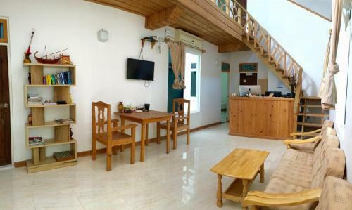 Hostal Faza View Inn