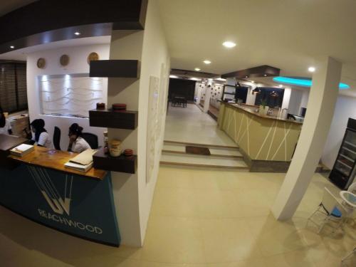 Hostal Beachwood Hotel And Spa At Maafushi