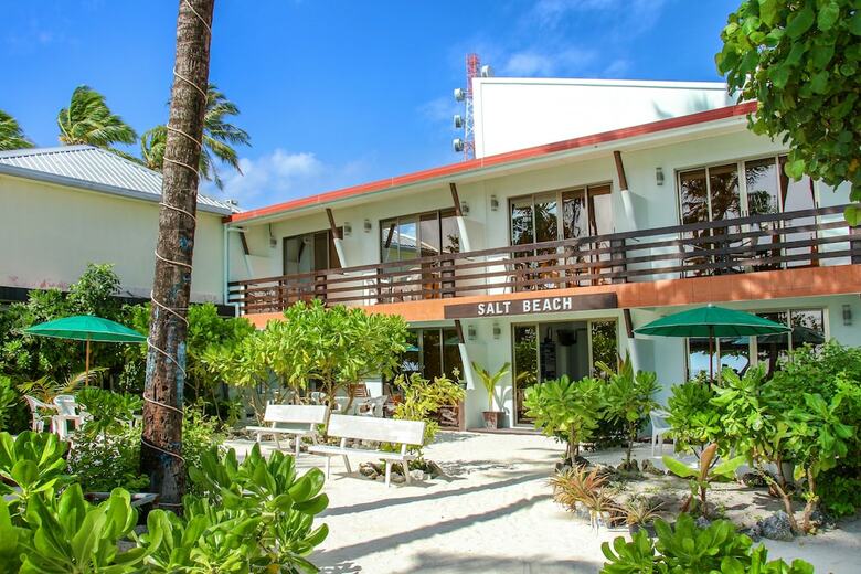 Hostal Salt Beach Hotel