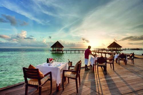 Hotel Hideaway Beach Resort & Spa