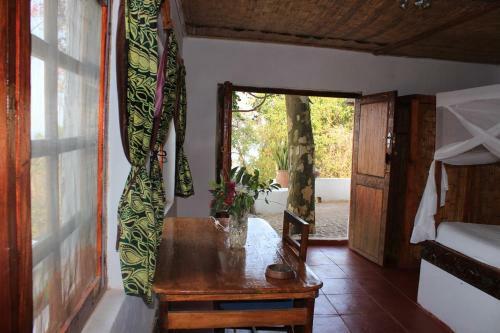Hotel Njaya Lodge