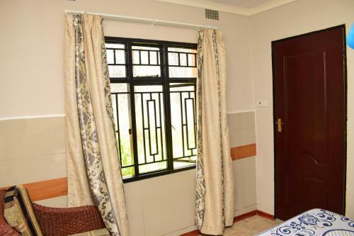 Hostal 244 Guest House