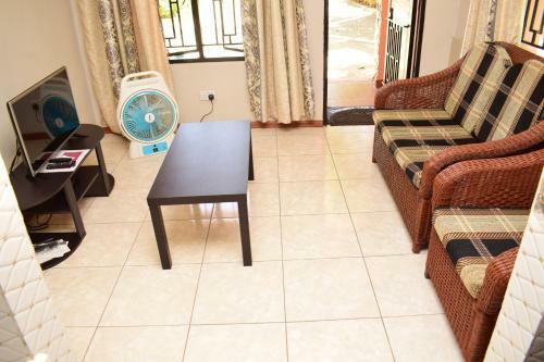 Hostal 244 Guest House