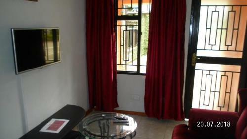 Hostal 244 Guest House