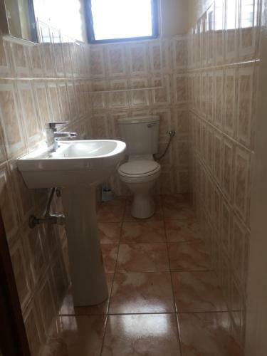 Hostal Maoni Guest House