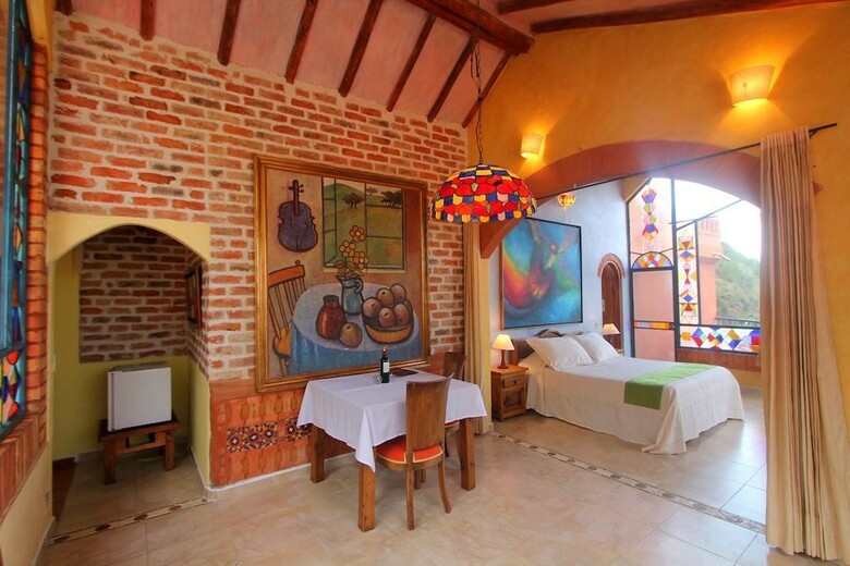 Hotel Suites Arcoiris