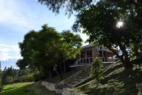 Hostal Miravalle Suites