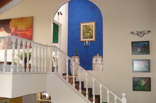 Hostal Miravalle Suites