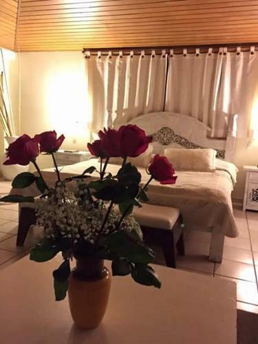 Hostal Miravalle Suites