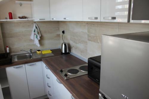 Emma Apartments