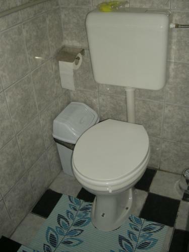 Hostal ***stefani Apartments