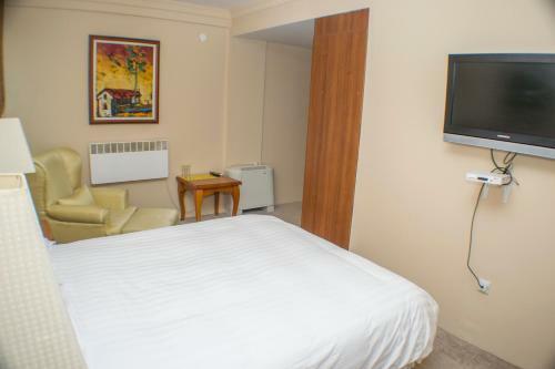 Hotel Feni