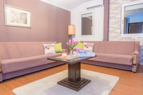 Hostal Duck Apartments