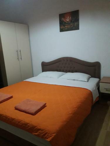 Hostal Bochkar Guest House