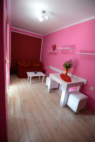 Hostal Vila Tea Petrusevski