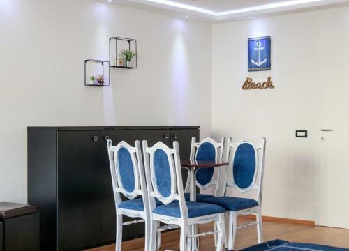 Ana's Apartments