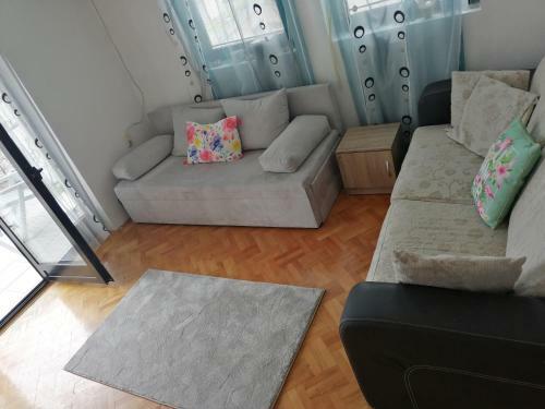 Livi Apartments- Old Town Center