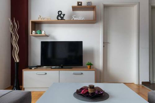 ? Dream & Smile ? Apartment ?