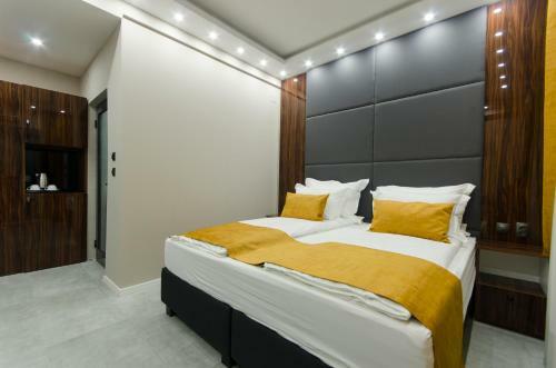 Hostal Ara
